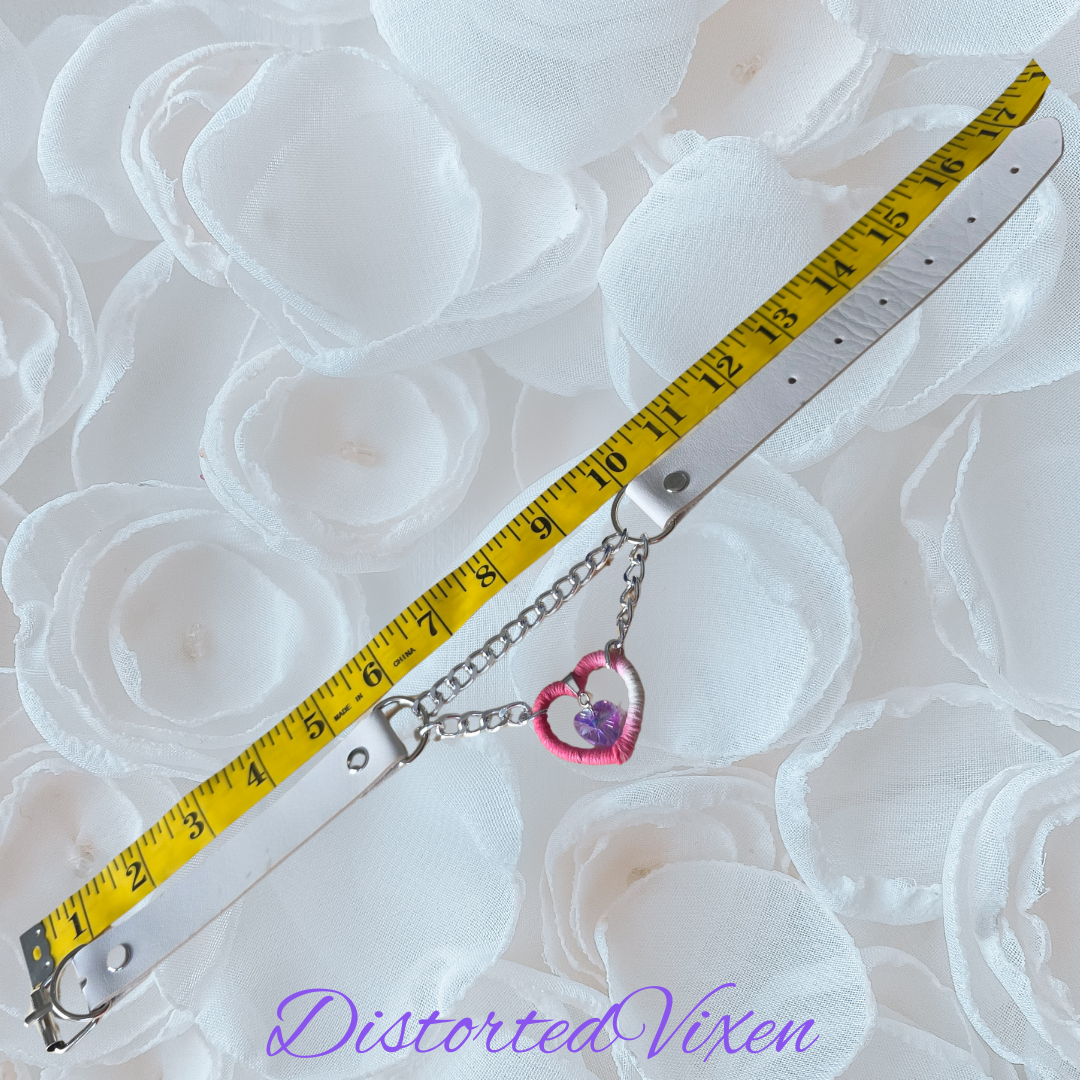 Pink & White Heart Choker – Wrapped Fiber Heart with Crystal Charm – Adjustable Chain Choker – Soft Grunge / Alt Jewelry
