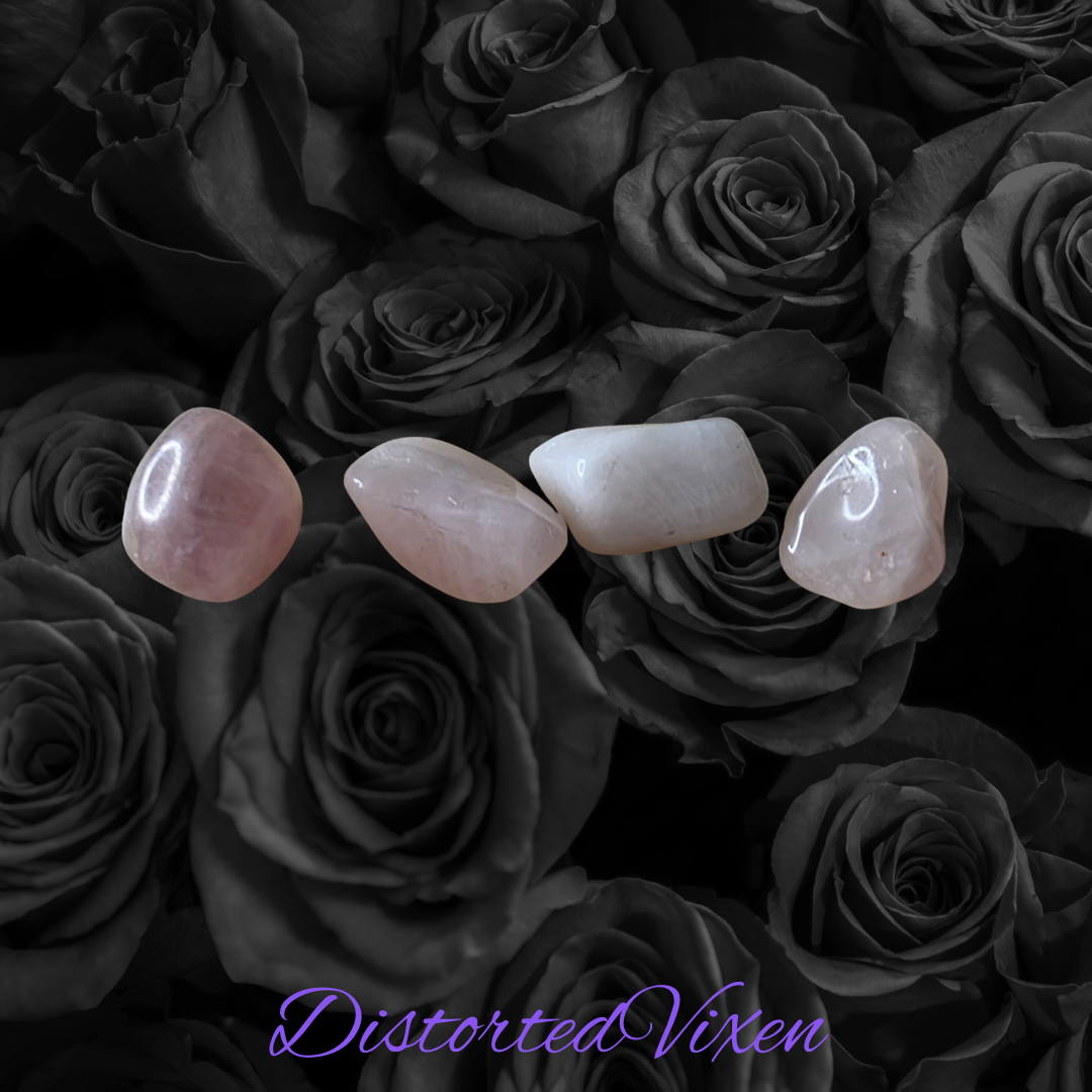 Rose Quartz Macramé Necklace – Adjustable Crystal Pendant, Witchy Handmade Jewelry