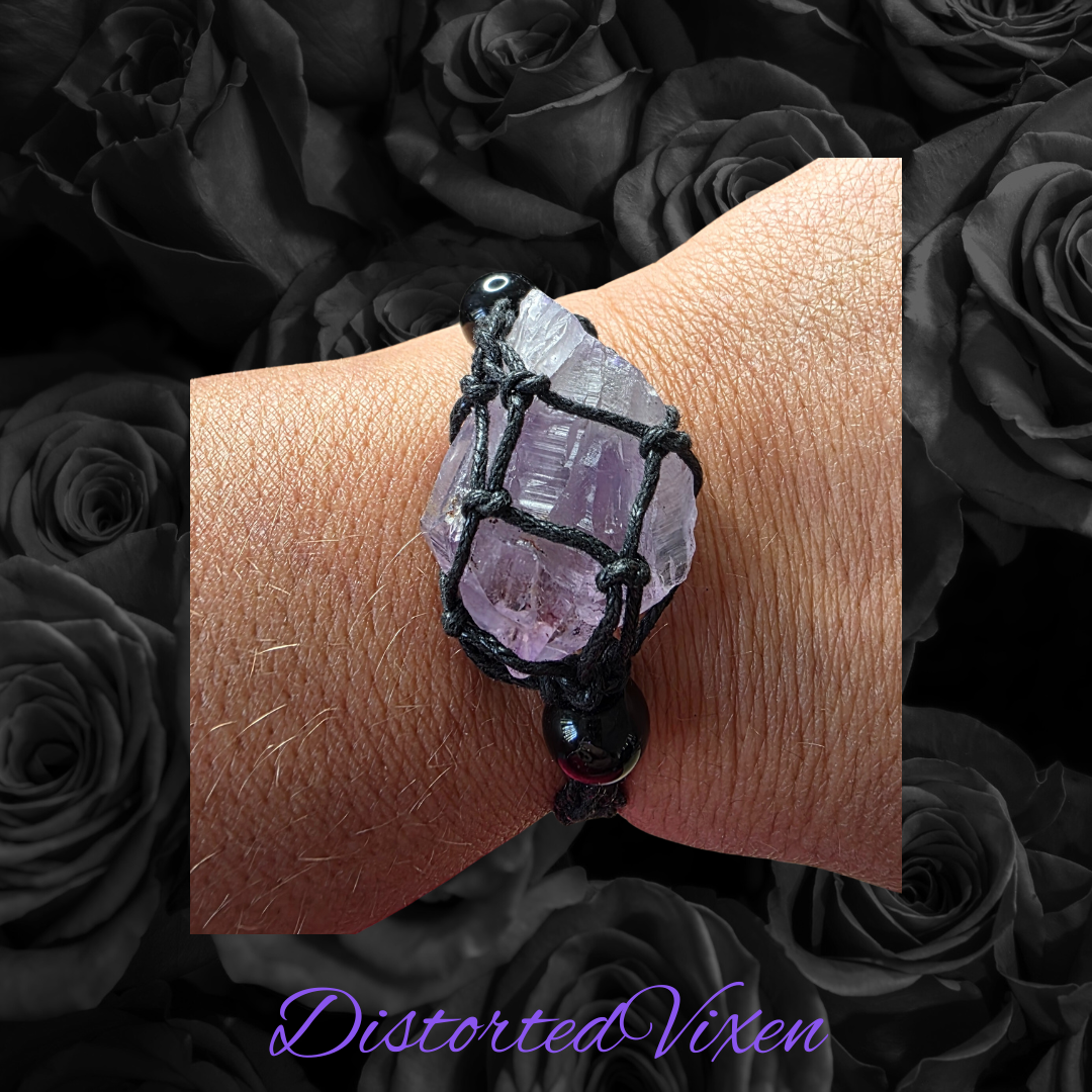 Amethyst Crystal Bracelet – Adjustable Macramé Pouch – Healing & Intuition Jewelry
