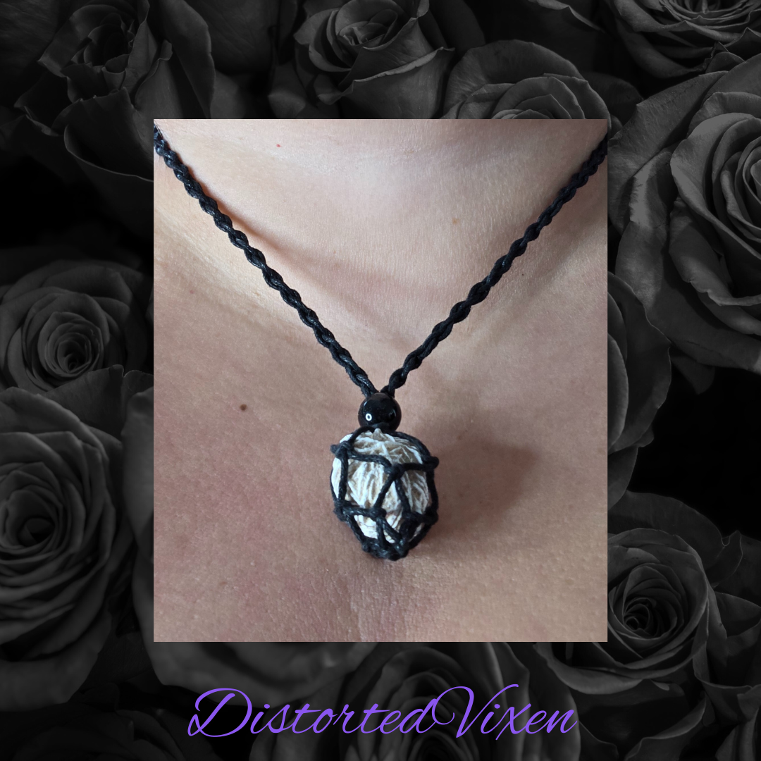 Desert Rose Crystal Necklace – Adjustable Macramé Pouch – Protection & Clarity Jewelry