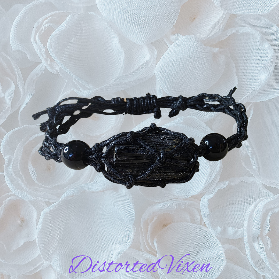 Black Tourmaline Macramé Bracelet, Raw Crystal Protection Bracelet, Grounding Stone Jewelry