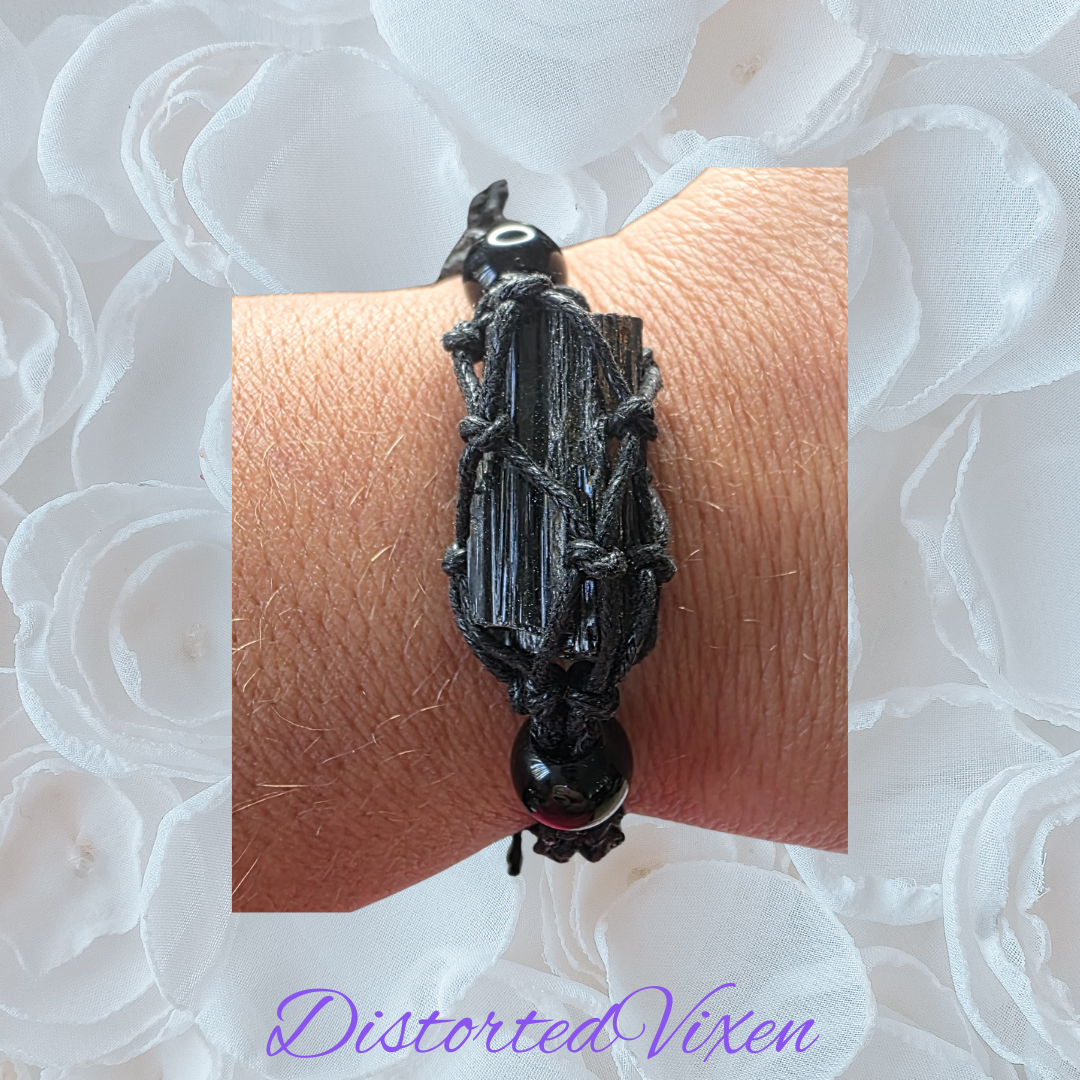Black Tourmaline Macramé Bracelet, Raw Crystal Protection Bracelet, Grounding Stone Jewelry