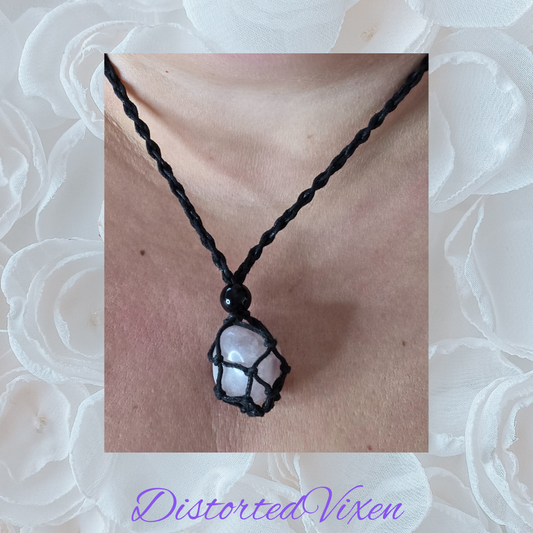 Rose Quartz Macramé Necklace – Adjustable Crystal Pendant, Witchy Handmade Jewelry