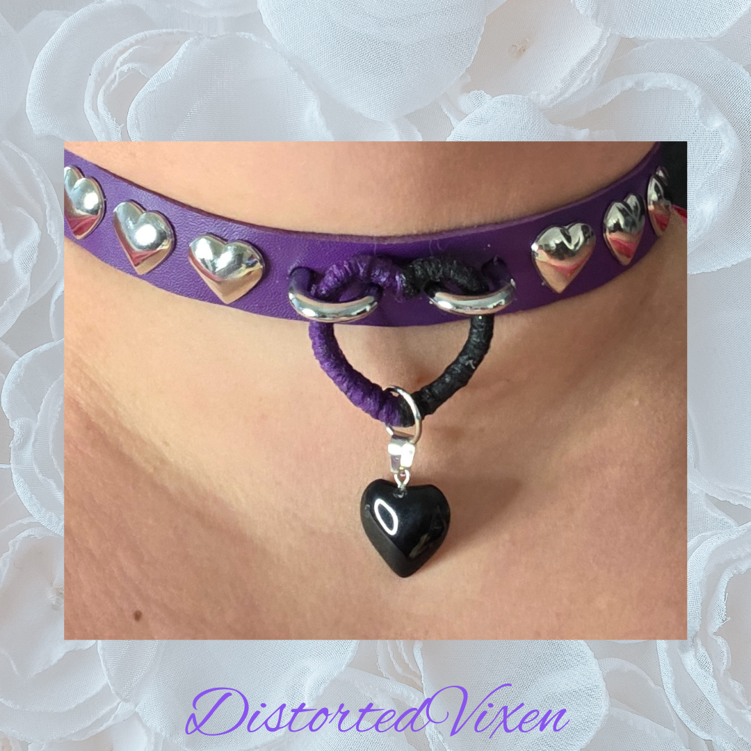 Gothic Purple Heart Choker – Wrapped Center Ring Collar with Black Heart Pendant