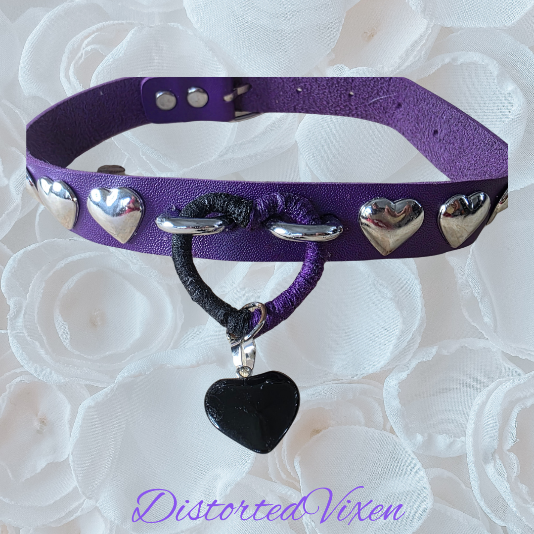 Gothic Purple Heart Choker – Wrapped Center Ring Collar with Black Heart Pendant