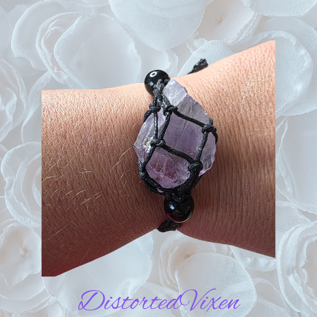 Amethyst Crystal Bracelet – Adjustable Macramé Pouch – Healing & Intuition Jewelry