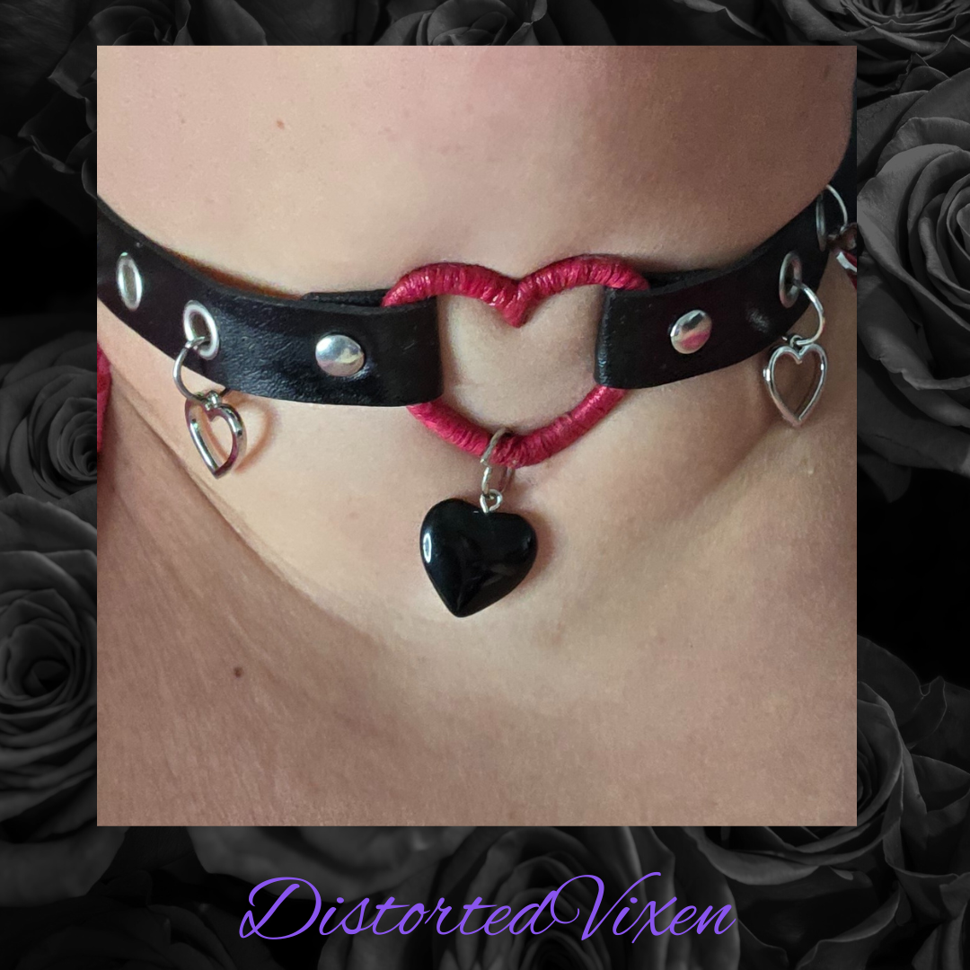 Red Wrapped Heart Choker – Handmade Gothic Heart Charm Collar