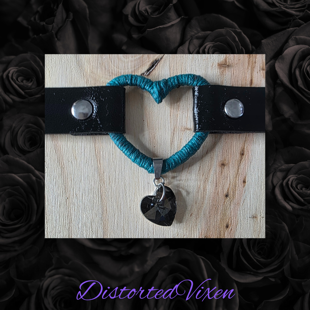 Smoky Heart Choker Necklace – Black Faux Leather Adjustable Collar with Teal Wrap, Gothic Handmade Jewelry