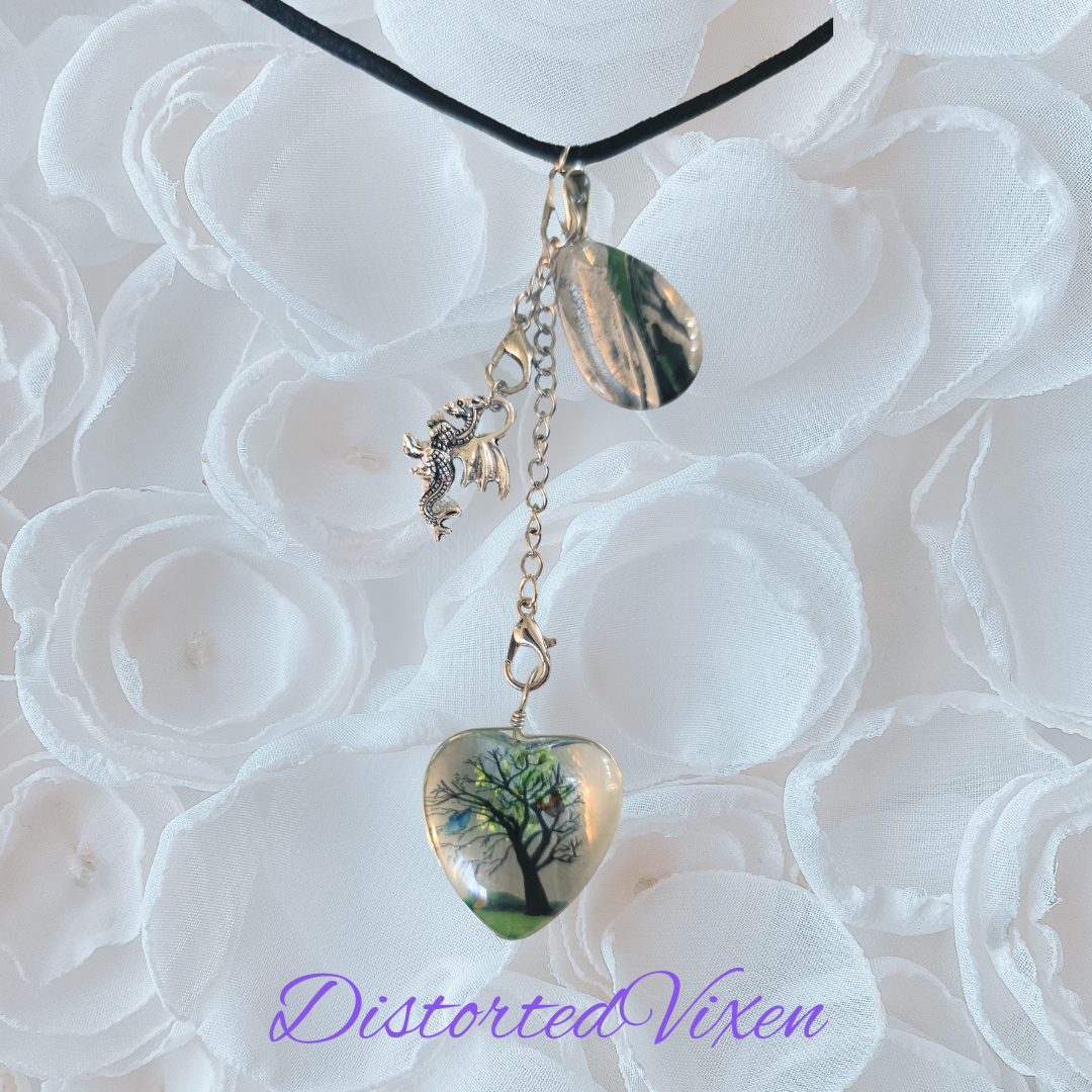 Tree of Life Dragon Necklace – Resin Heart Pendant with Teardrop Charm, Customizable Fantasy Jewelry Gift