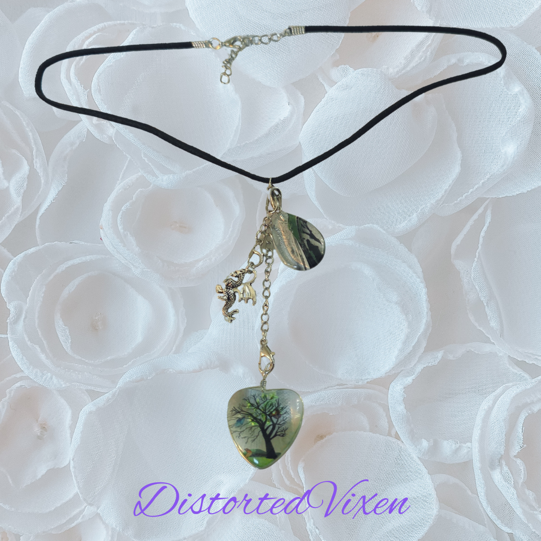 Tree of Life Dragon Necklace – Resin Heart Pendant with Teardrop Charm, Customizable Fantasy Jewelry Gift