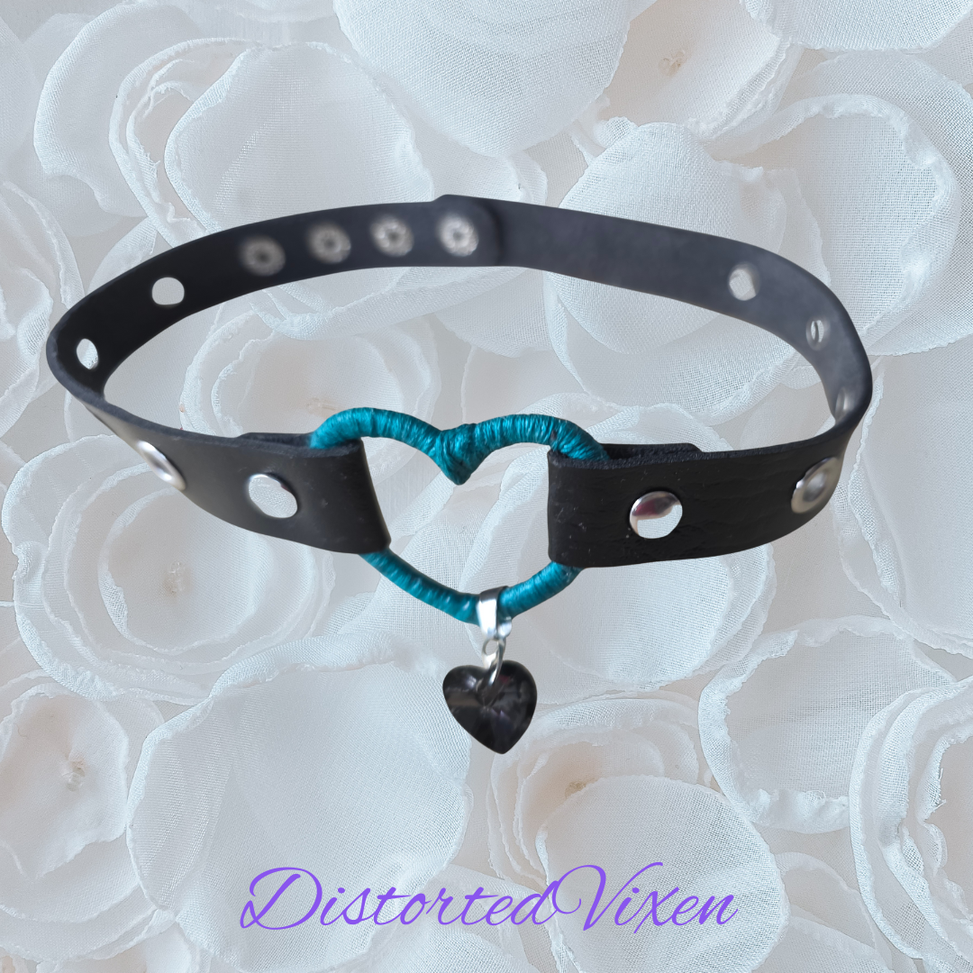 Smoky Heart Choker Necklace – Black Faux Leather Adjustable Collar with Teal Wrap, Gothic Handmade Jewelry